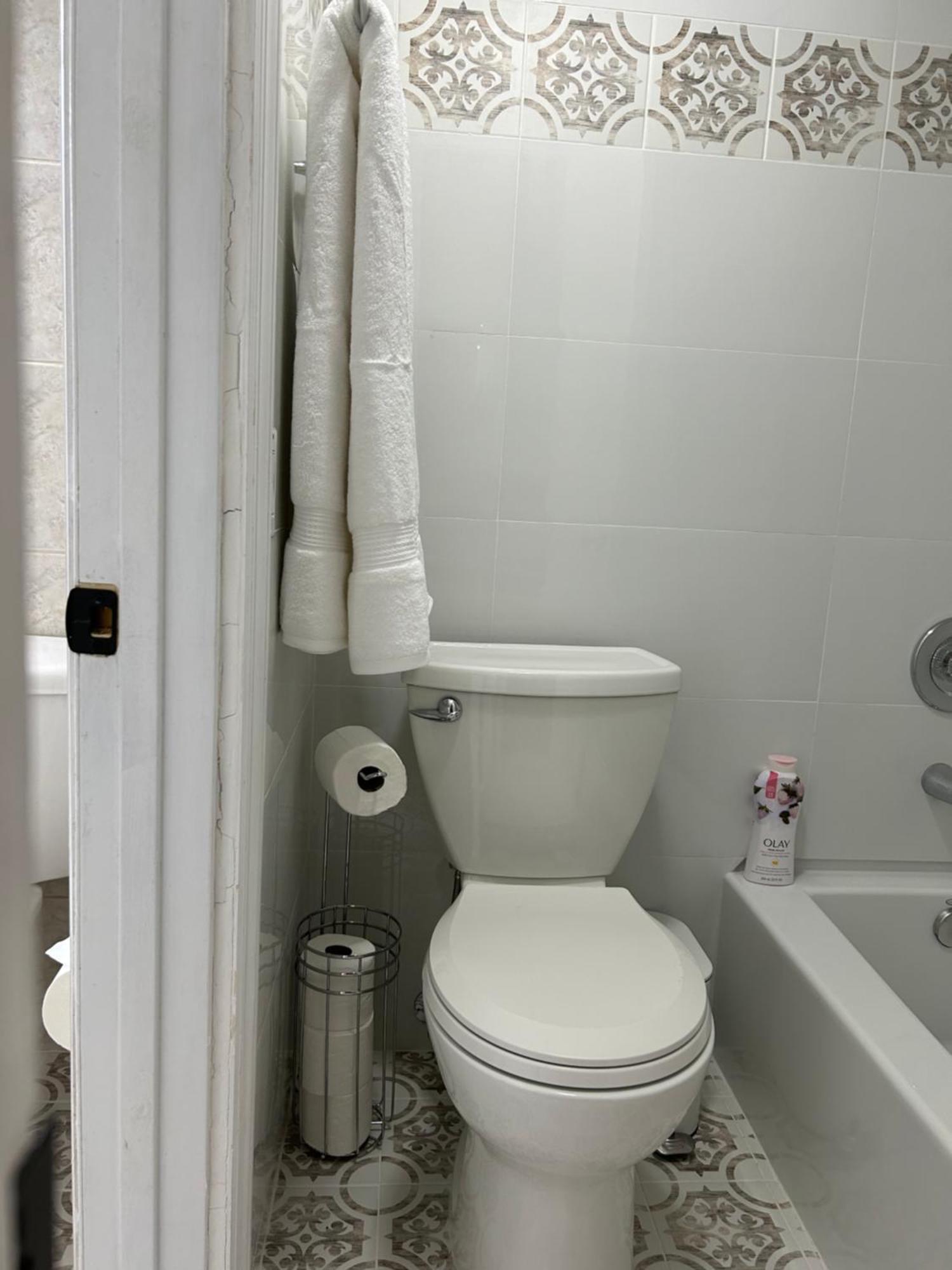Beautiful Apartment With Very Elegant Colonial Decoration Tamiami Eksteriør billede